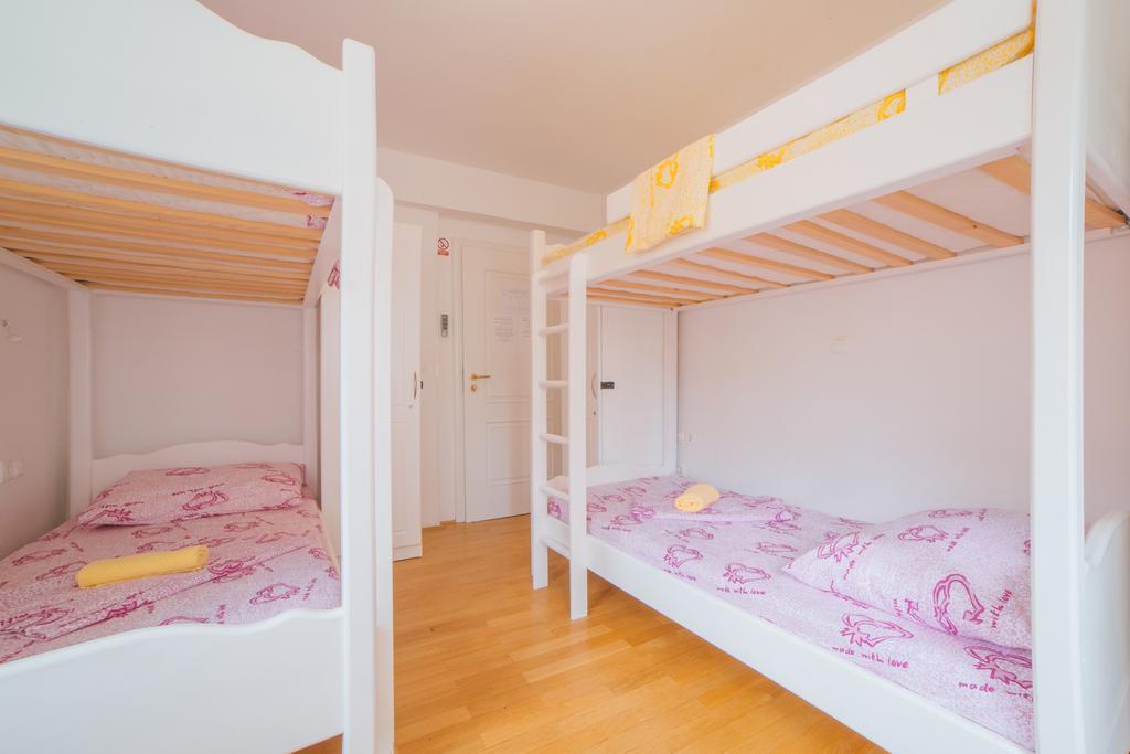 Cheap Sleep Marinero (Adults Only) Vandrarhem Hvar Town Exteriör bild